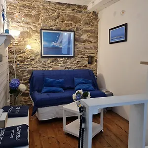 Intra Muros -petit Duplex Atypique + 2 Vélos , Saint-Malo France